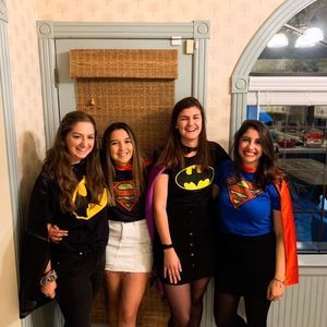 Meet your Posher, Alexia